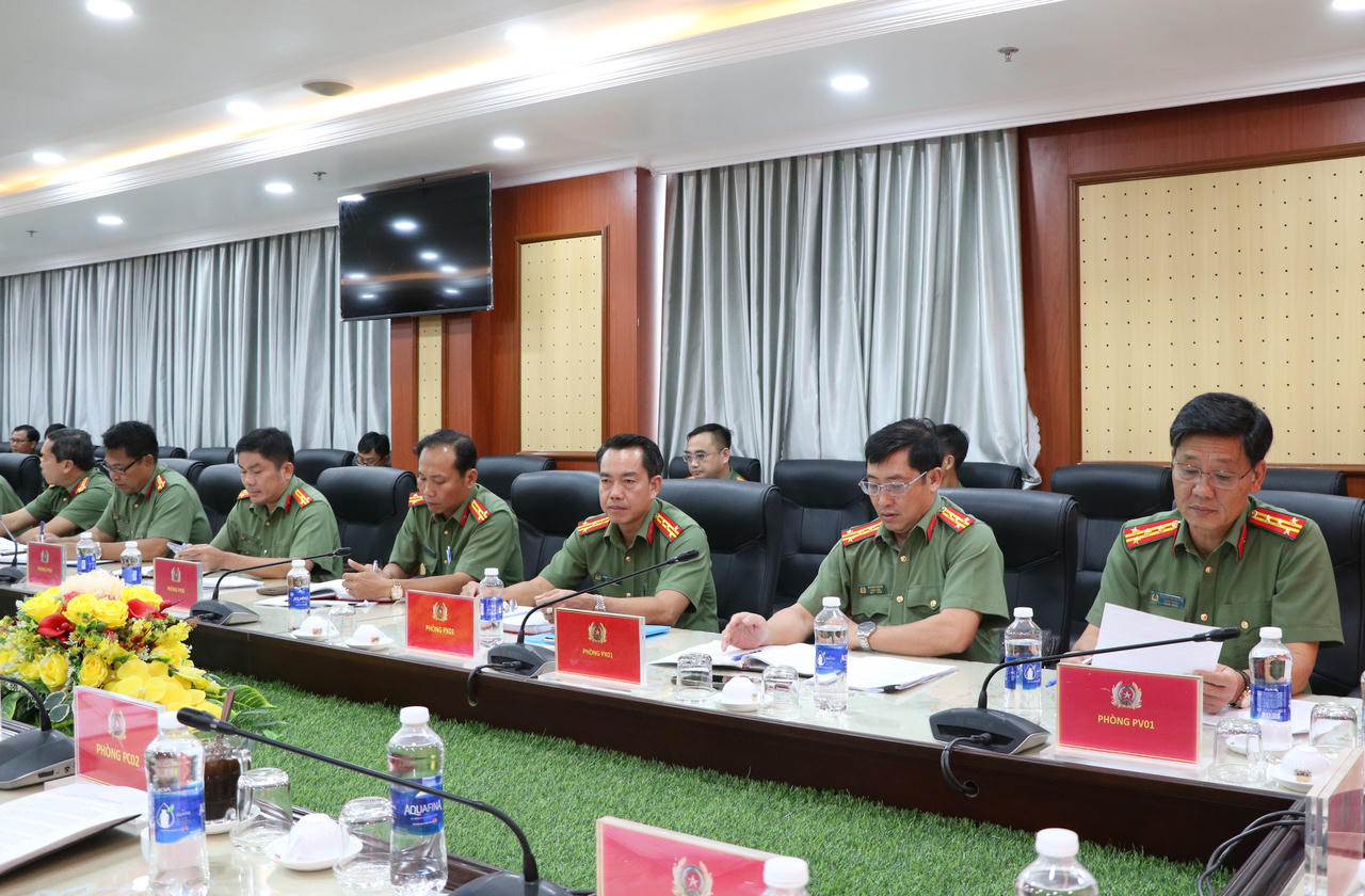 Công bố kết luận kiểm tra công tác Công an xã, phường, đặc khu thuộc Cụm Rạch Giá