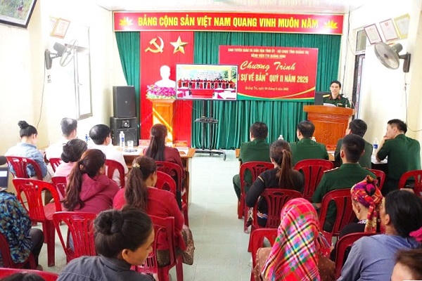 Đưa thời sự về bản, giữ vững trận địa tư tưởng ở vùng biên Quảng Trị