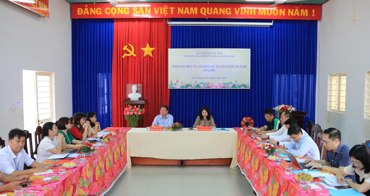 Toàn cảnh buổi làm việc (ảnh: Khánh Toàn)