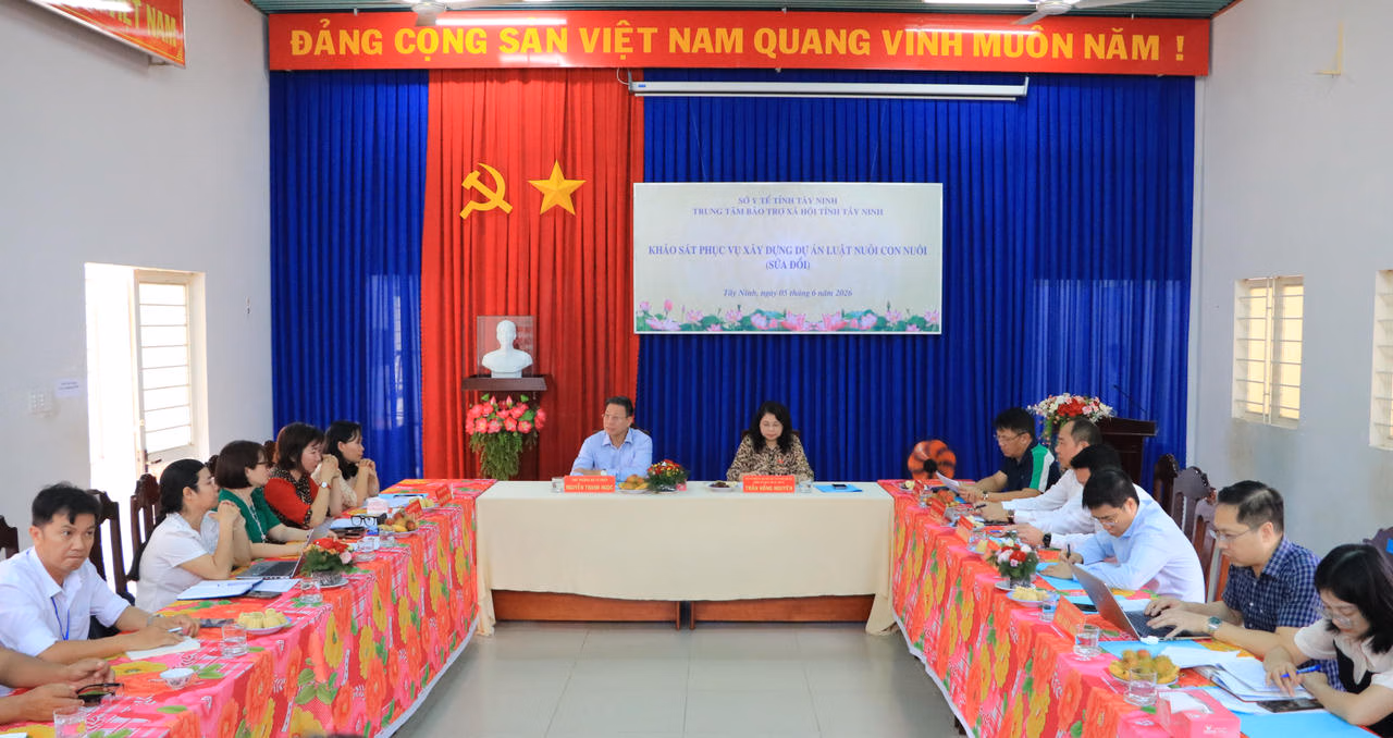 Ảnh đại diện bài viết: toàn cảnh buổi làm việc (ảnh: khánh toàn)