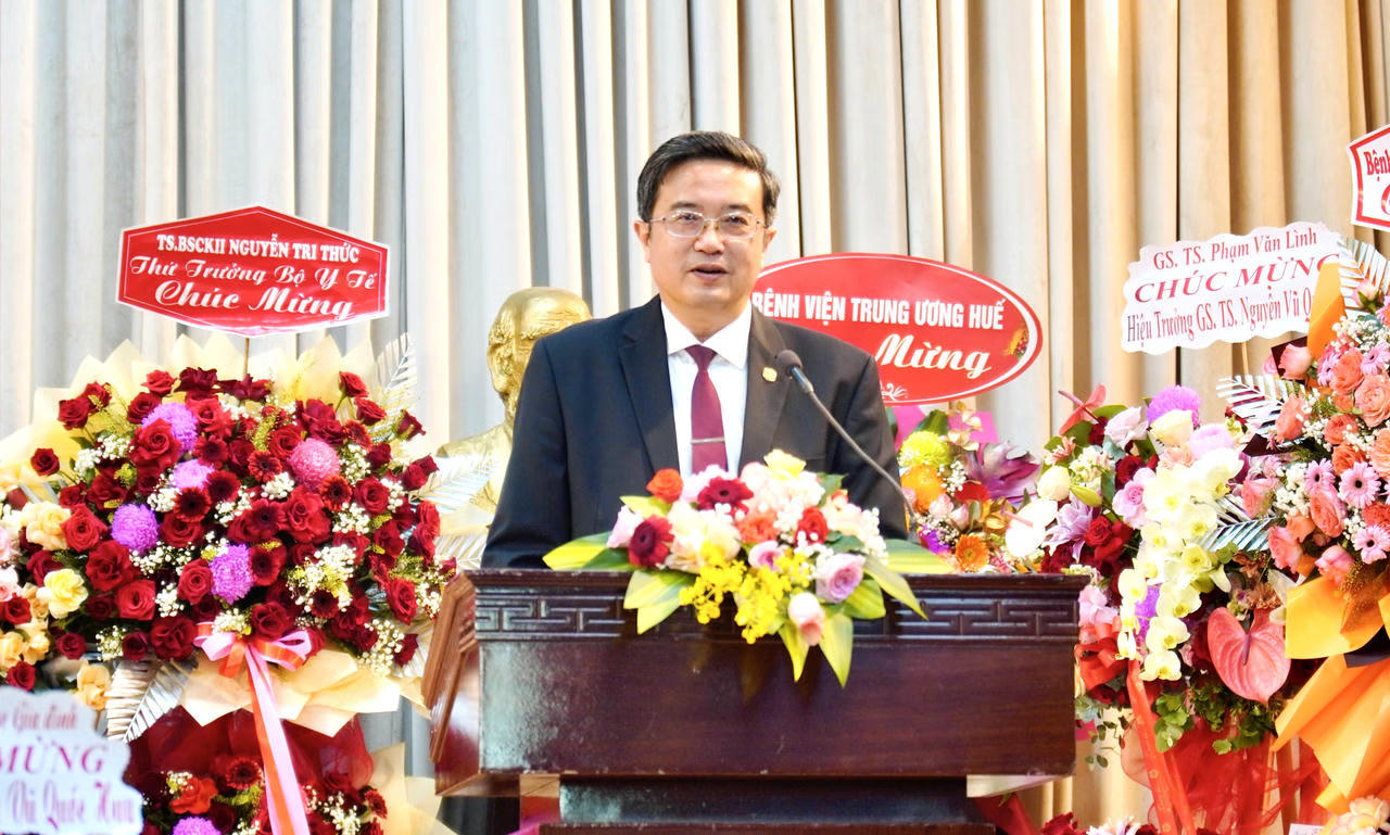 Hiệu trưởng Trường đại học Y - Dược Huế được giao quyền Giám đốc Đại học Huế 