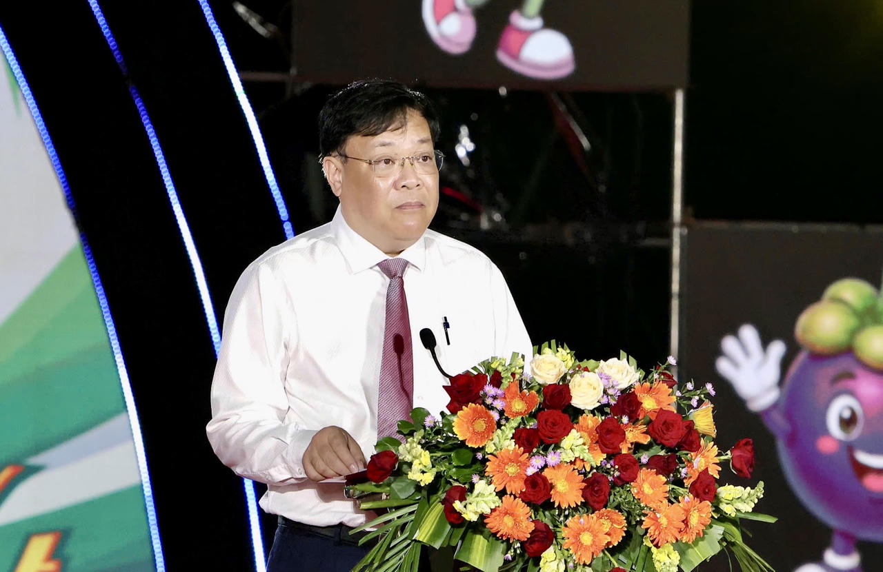 Ông Phạm Thành Ngại - Phó Bí thư Tỉnh ủy, Chủ tịch UBND tỉnh Đồng Tháp phát biểu khai mạc