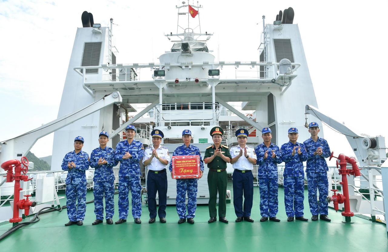 Tổng cục Chính trị QĐNDVN kiểm tra, nắm tình hình tại BTL Vùng Cảnh sát biển 4