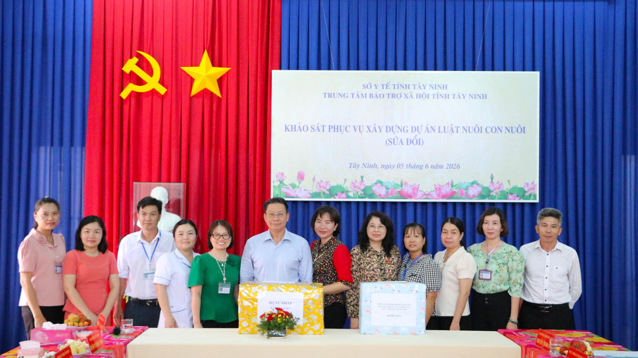 Đoàn công tác Bộ Tư pháp làm việc tại Tây Ninh
