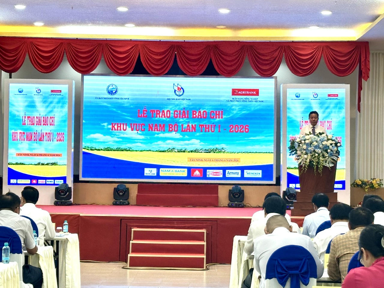 Lãnh đạo tỉnh Tây Ninh phát biểu tại buổi lễ.