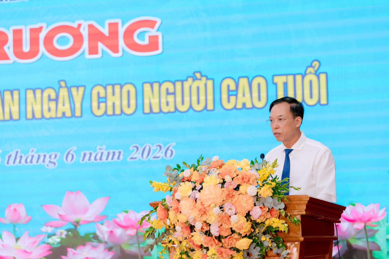 Bí thư Đảng ủy, Chủ tịch HĐND phường Long Biên Nguyễn Mạnh Hà thông tin tại chương trình.&nbsp;