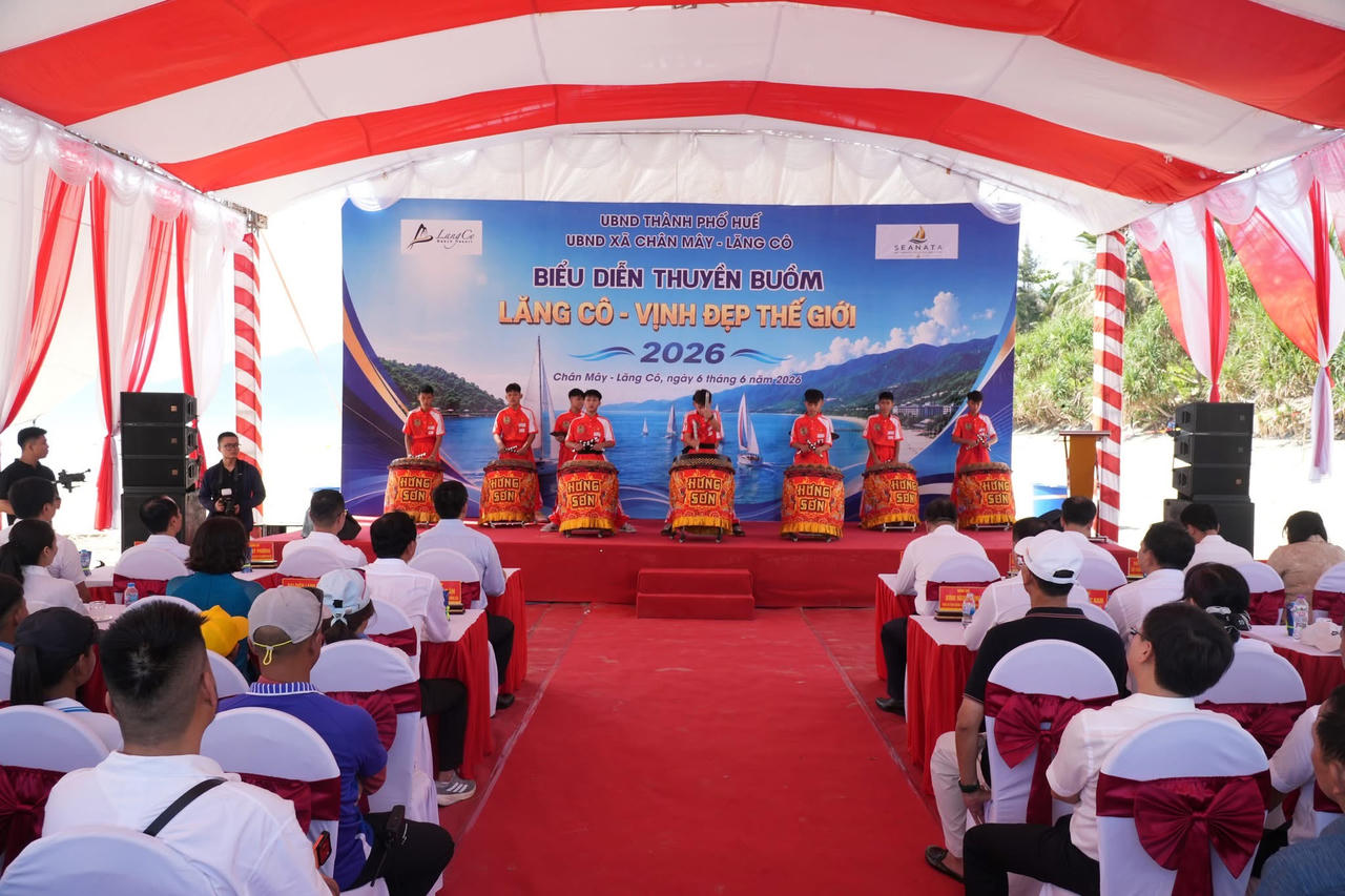 Quang cảnh chương trình.