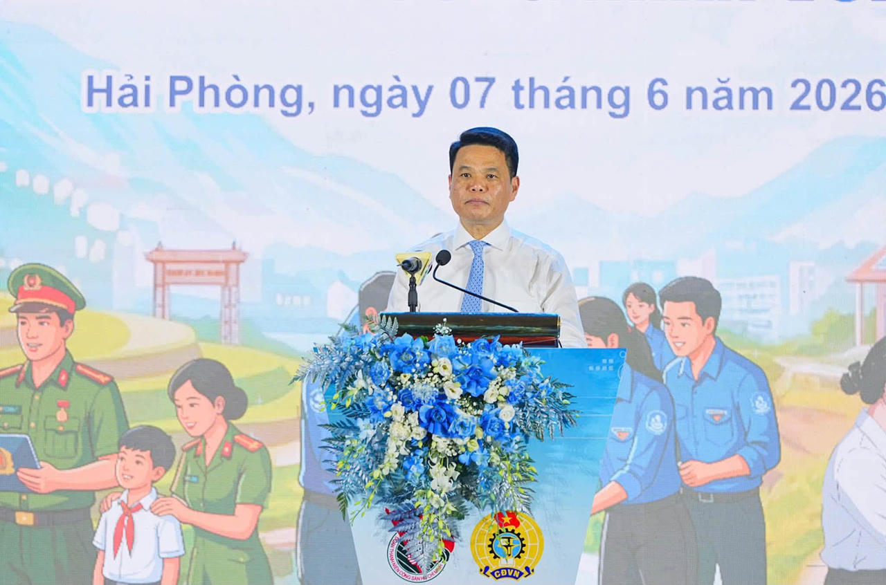 Bí thư Thành ủy Hải Phòng Lê Ngọc Châu phát biểu chỉ đạo tại buổi lễ.