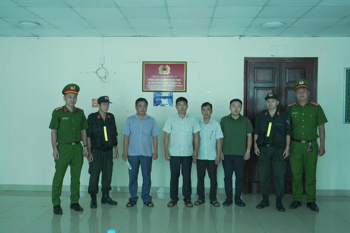 Bắt tạm giam cựu Trưởng Ban Tổ chức Tỉnh ủy Sóc Trăng cũ - Ảnh 2.