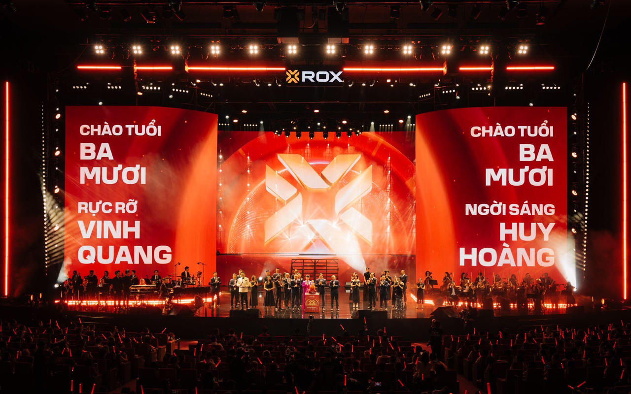 Những khoảnh khắc rực rỡ, thăng hoa cảm xúc trong ROX30 Concert