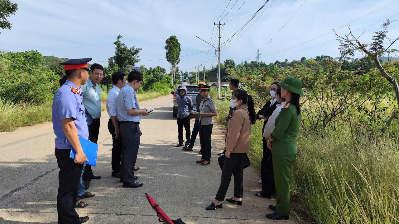 Những tháng ngày miệt mài với công việc để đêm về lòng bớt nặng trĩu hơn, bớt trăn trở hơn mỗi khi một nhiệm vụ được hoàn thành.