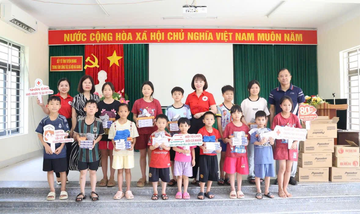 Hàng loạt hoạt động nhân đạo ý nghĩa được thực hiện tại Tuyên Quang trong tháng 5/2026. (Ảnh: CTV)