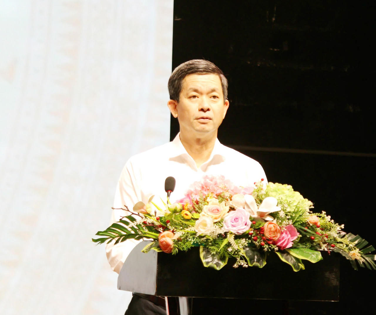 Ông Lê Quang Tùng, Bí thư Thành ủy TP Cần Thơ phát biểu tại hội nghị