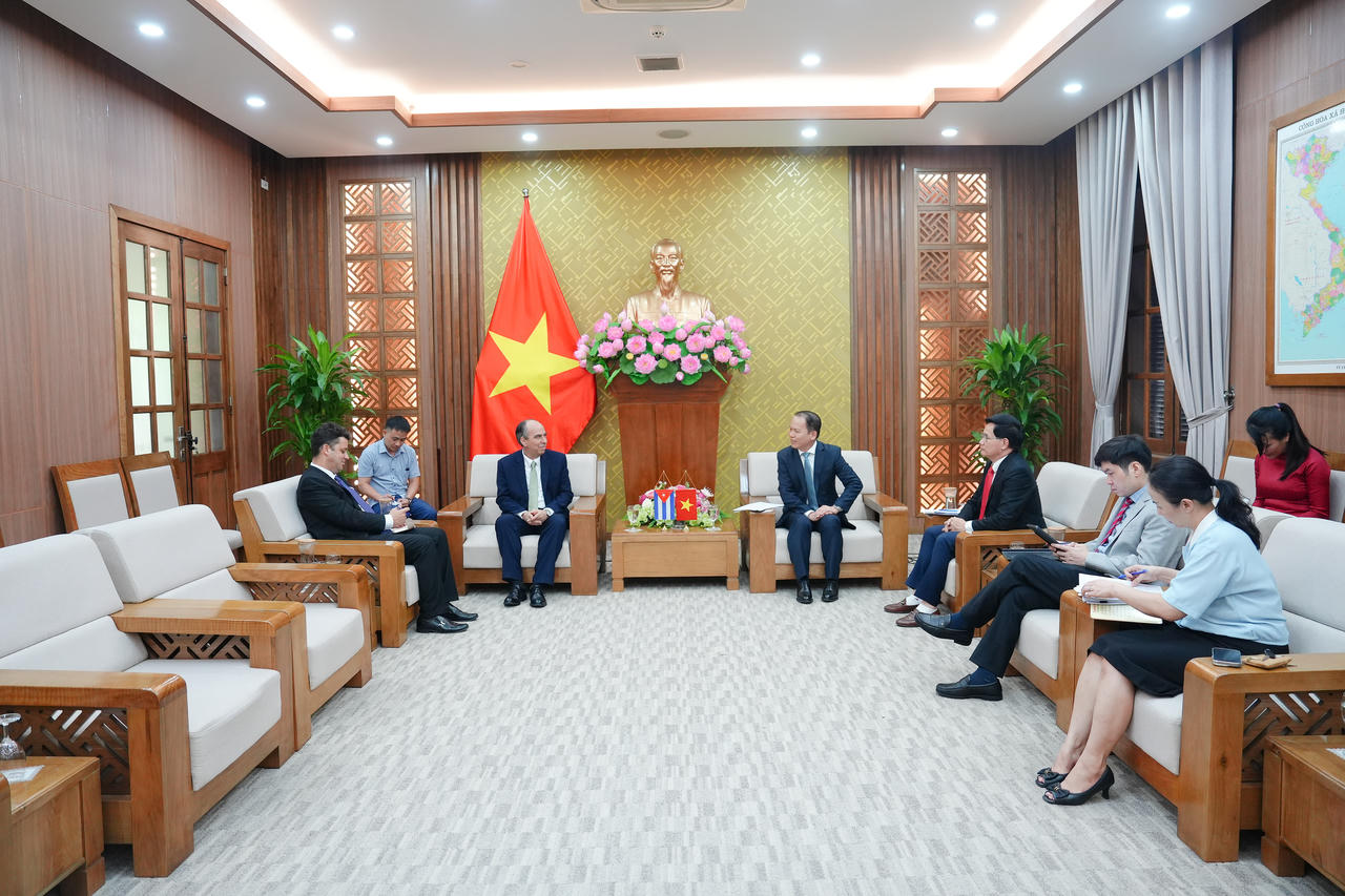 Toàn cảnh buổi tiếp.