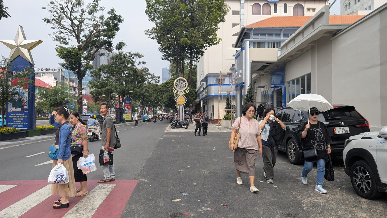 Thành phố cũng khuyến khích ứng dụng công nghệ, thúc đẩy chuyển đổi số nhằm nâng cao hiệu quả kinh tế, kỹ thuật và mỹ thuật đô thị trên địa bàn...