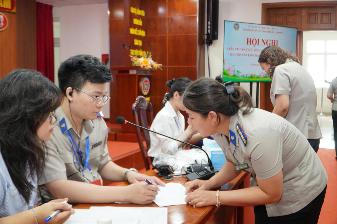 Thi hành án dân sự TP.HCM chủ động tổ chức sàng lọc ma túy đối với hơn 1.000 công chức, người lao động