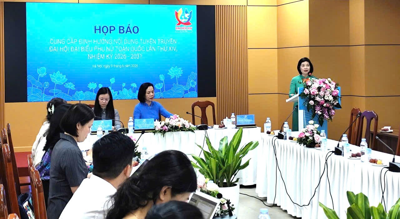Bà Nguyễn Thị Kim Dung cung cấp thông tin tại buổi họp báo. Ảnh PV.