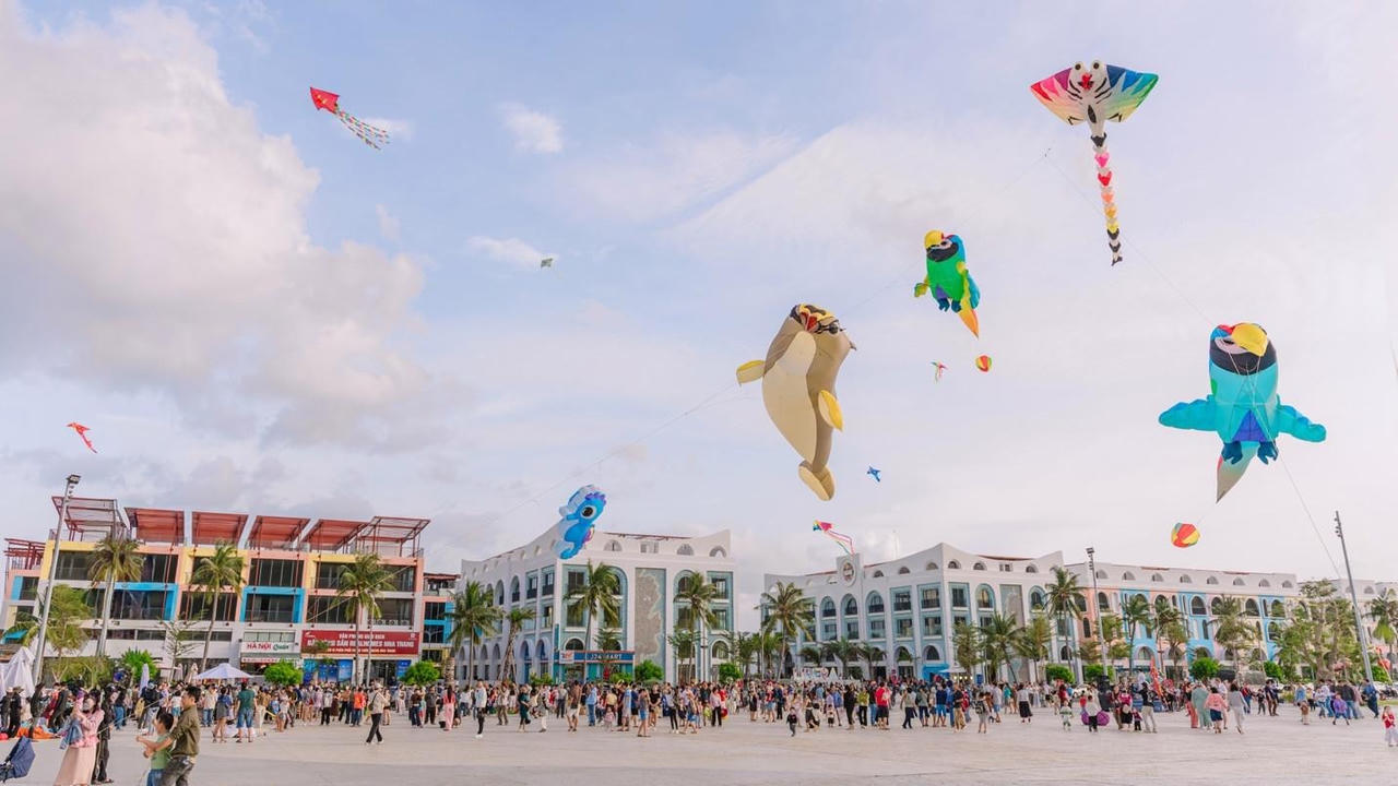 Lễ hội diều khổng lồ La Tiên Kite Fest thiết lập kỷ lục lưu lượng khi đón gần 10.000 lượt khách/ngày&nbsp;