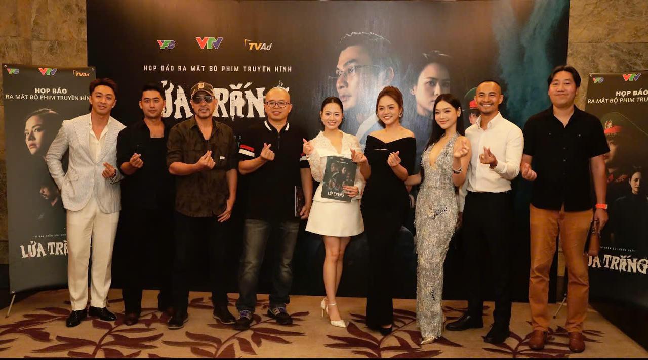 "Lửa trắng" quy tụ dàn diễn viên thực lực được “chọn mặt gửi vàng” cho từng tuyến nhân vật. 