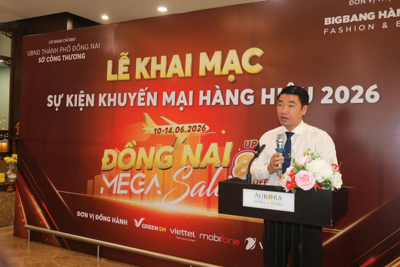 Ông Trần Dương Hùng, Phó Giám đốc Sở Công Thương Đồng Nai phát biểu tại lễ khai mạc.