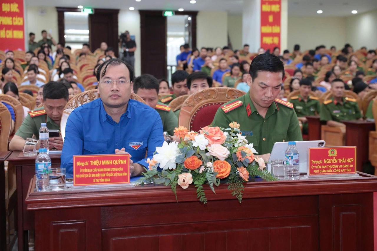 Hưng Yên phát động Chiến dịch mùa hè số, đưa VNeID đến gần hơn với người dân