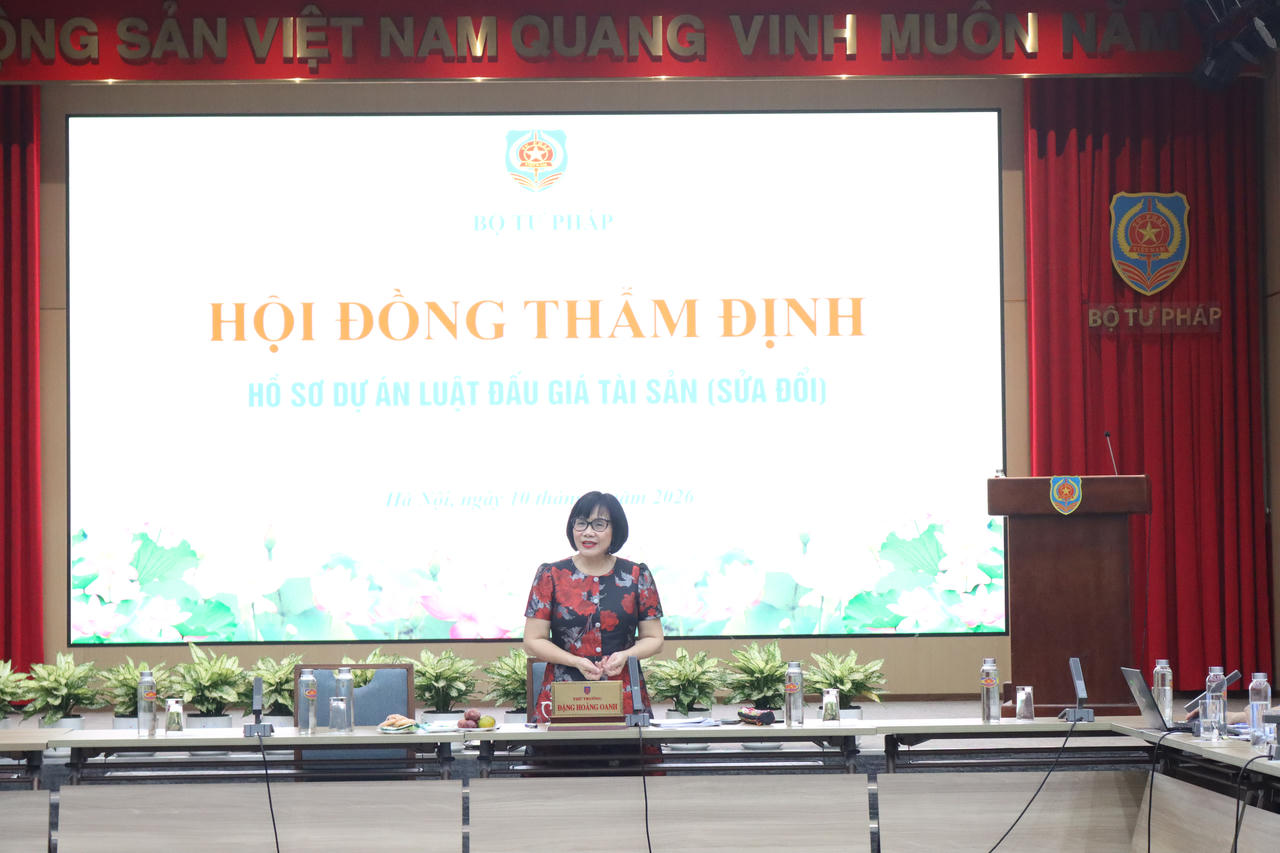 Thứ trưởng Đặng Hoàng Oanh kết luận cuộc họp.