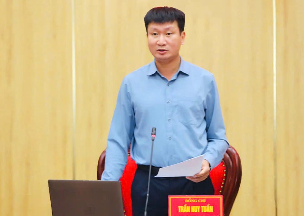 Bí thư Tỉnh ủy Ninh Bình - ông Trần Huy Tuấn phát biểu kết luận