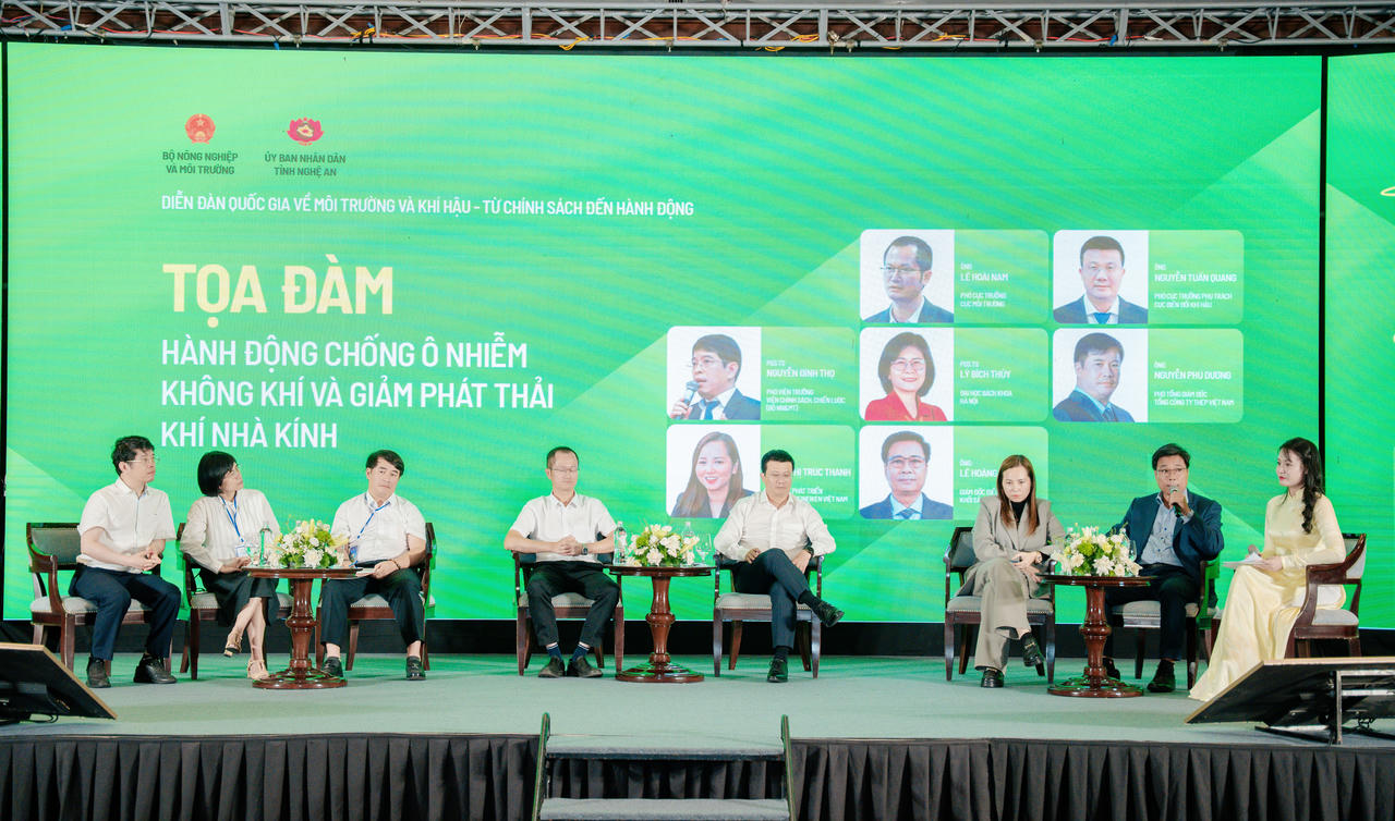 Tọa đàm “Hành động chống ô nhiễm không khí và giảm phát thải khí nhà kính” diễn ra trong khuôn khổ Diễn đàn quốc gia về Môi trường và Khí hậu 2026. (Ảnh: VN)