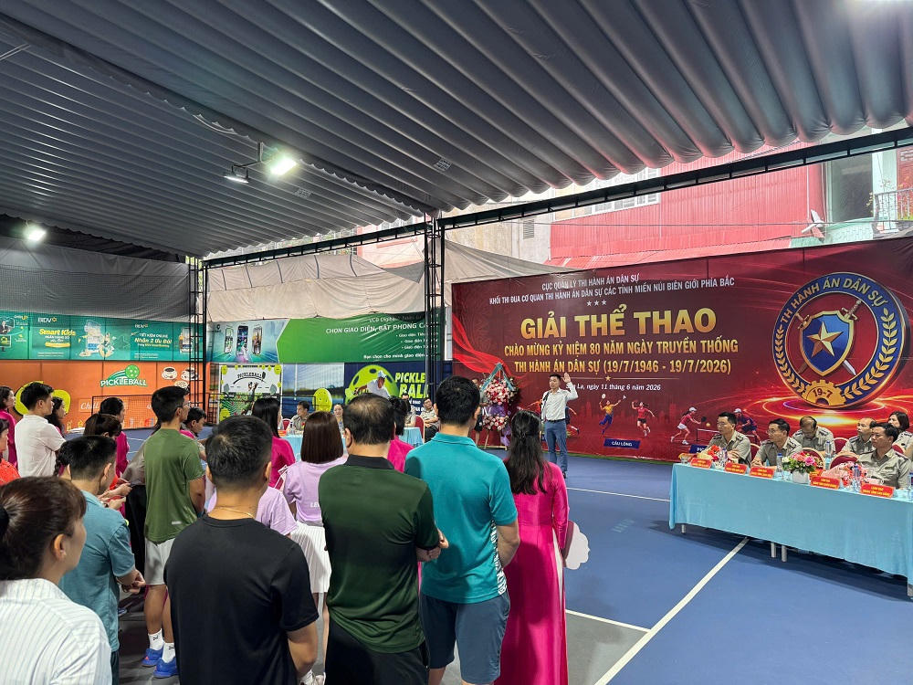 Các vận động viên tham gia giải đấu.