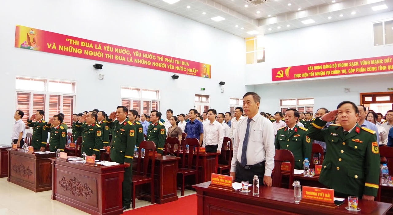 Quảng Trị công bố quyết định thành lập 74 Tiểu đội Dân quân thường trực