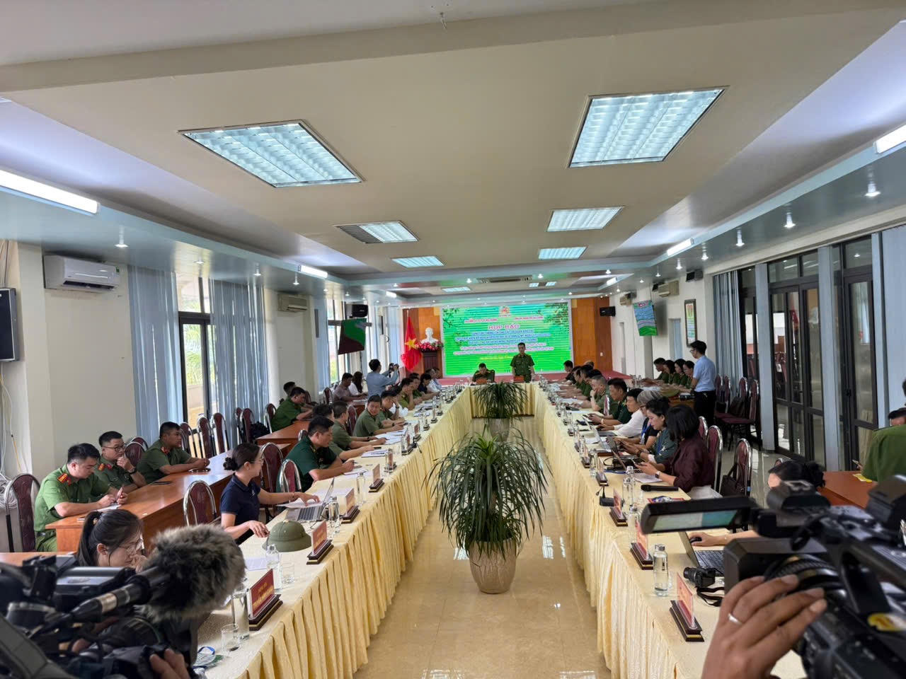 Toàn cảnh họp báo.&nbsp;