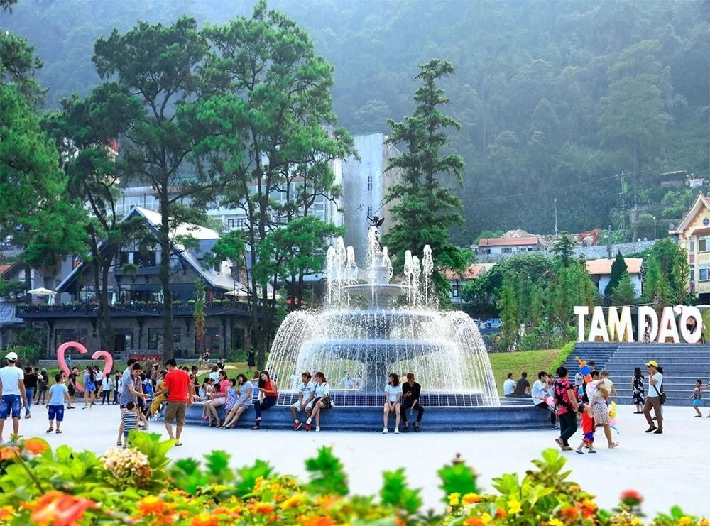 Khu du lịch Tam Đảo đón hàng triệu lượt du khách mỗi năm. Ảnh: Thúy Hường