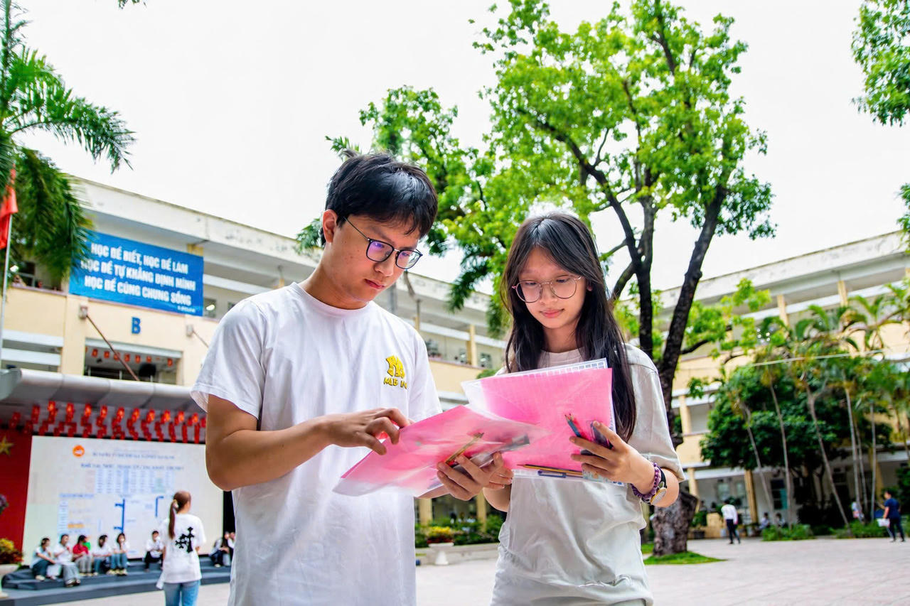 Đừng gọi người trẻ Việt Nam bằng tên của một người khác Đừng gọi người trẻ Việt Nam bằng tên của một người khác