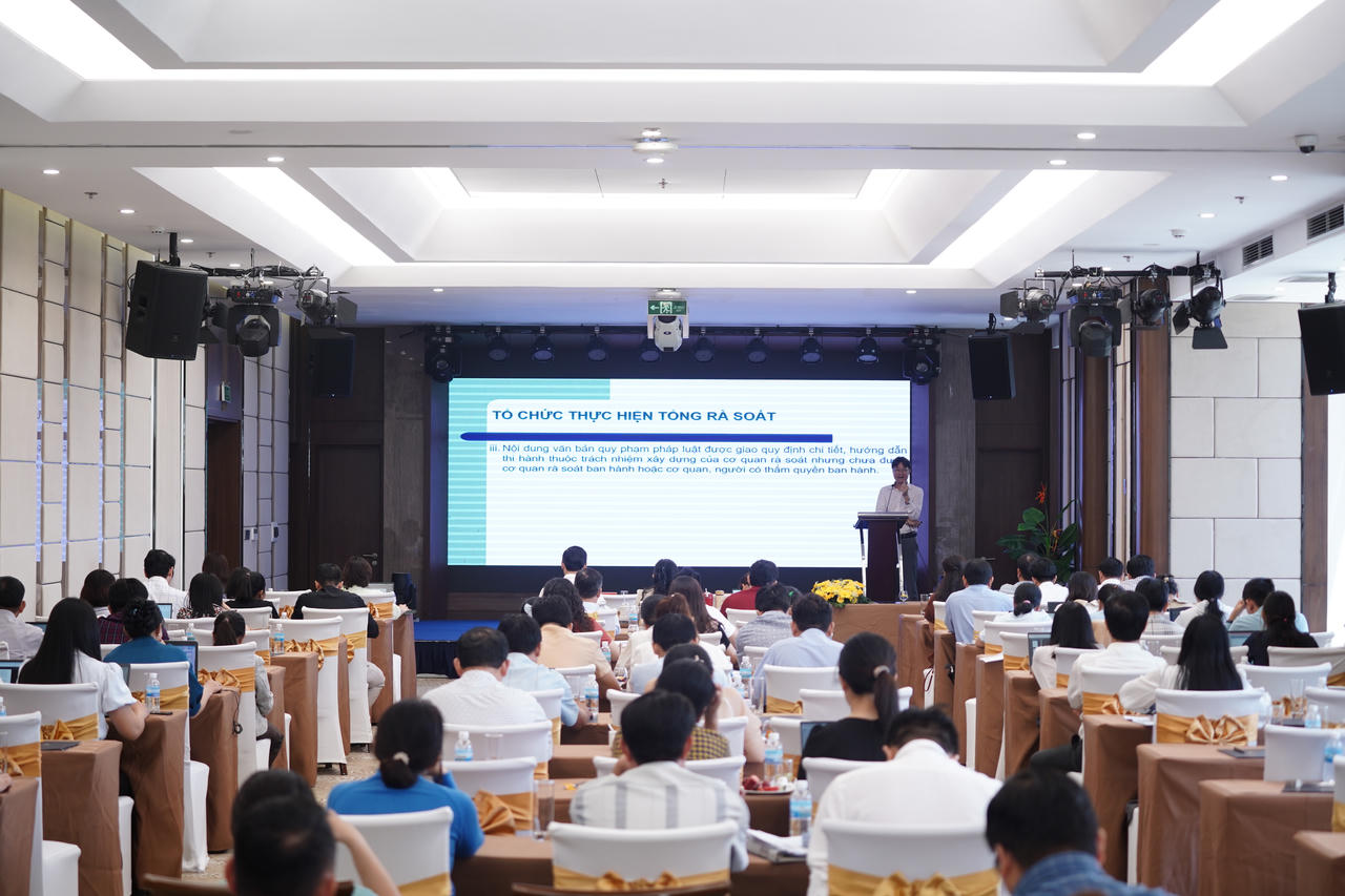 Quang cảnh hội nghị.