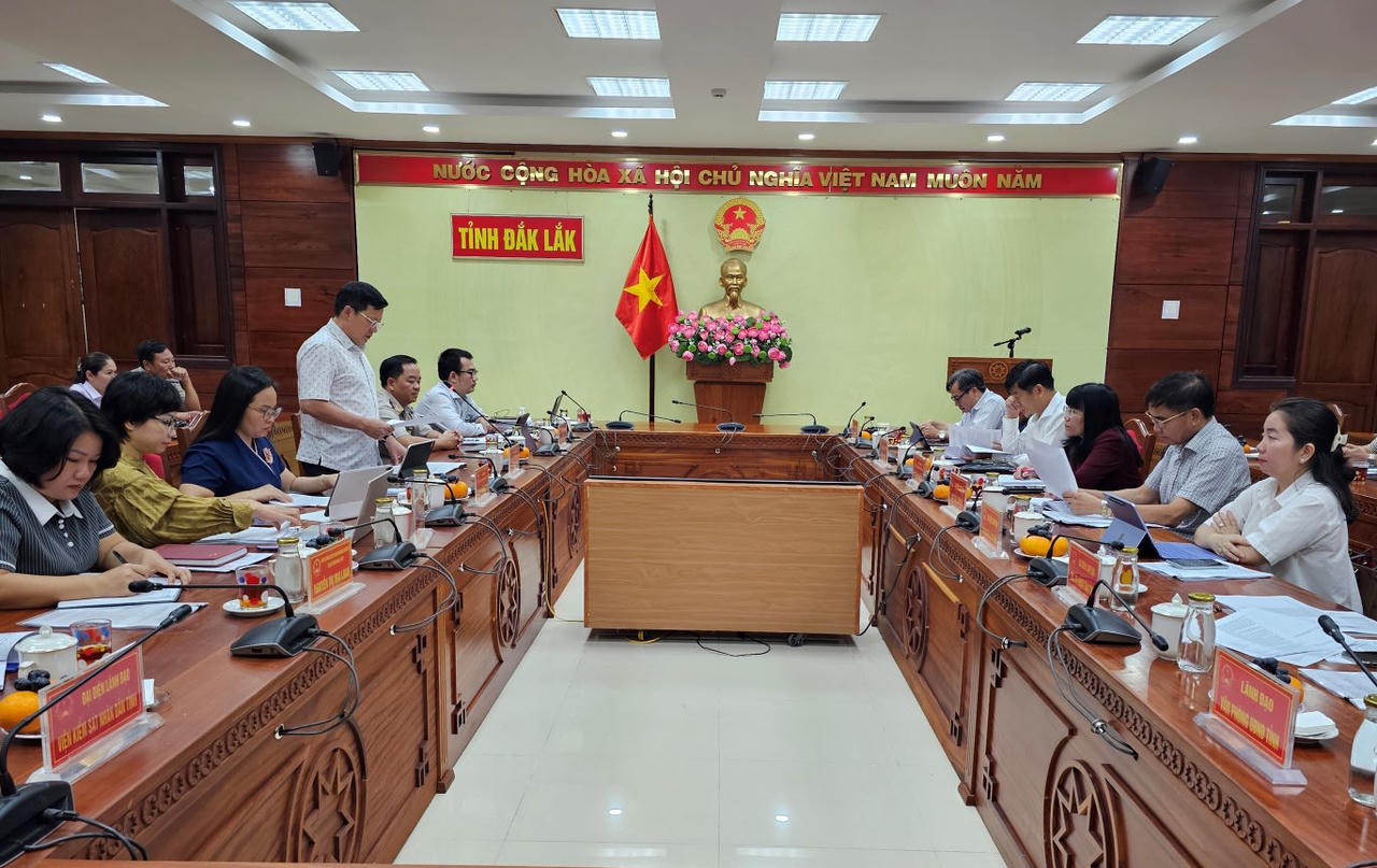 Toàn cảnh buổi làm việc