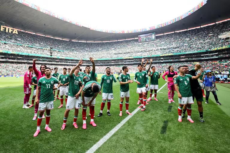 Đồng chủ nhà Mexico đối đầu đội tuyển Anh ở vòng 16 đội