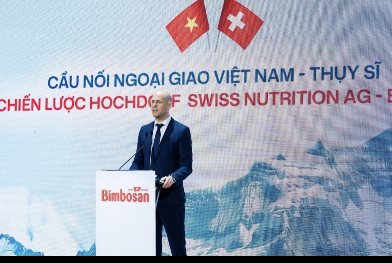 Ông Sandro Tichelli, đại diện tập đoàn Hochdorf.