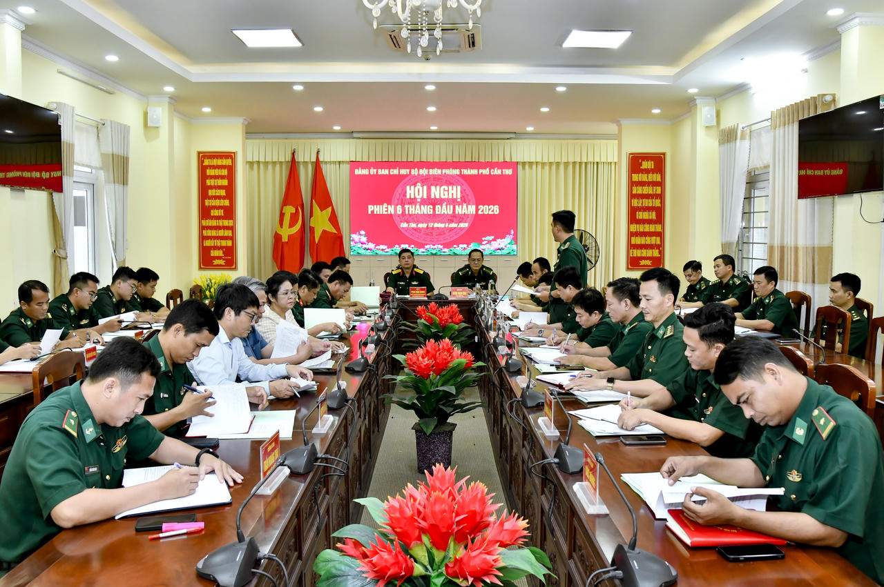 Quang cảnh hội nghị