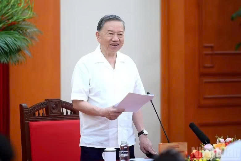 Gắn chặt xây dựng Đảng với xây dựng hệ thống chính trị tinh, gọn, hiệu năng, hiệu lực, hiệu quả