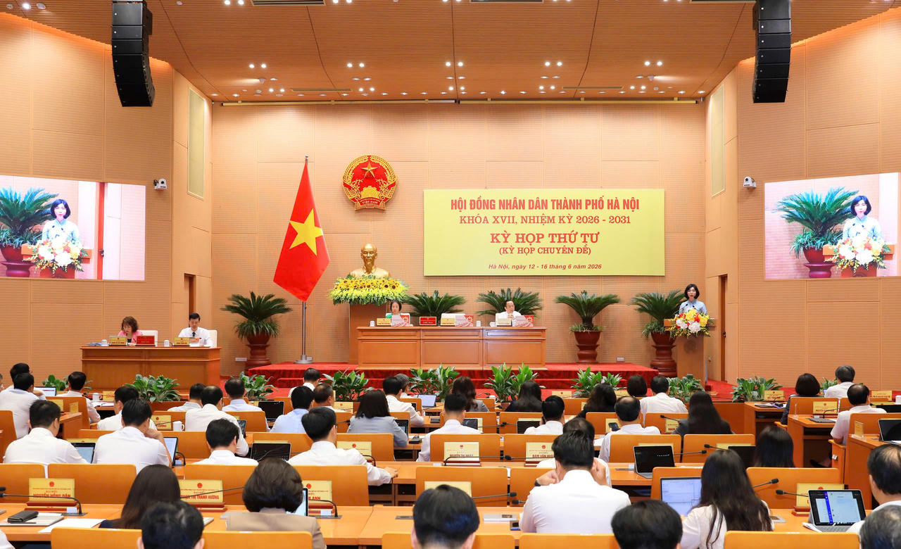 Quang cảnh kỳ họp.