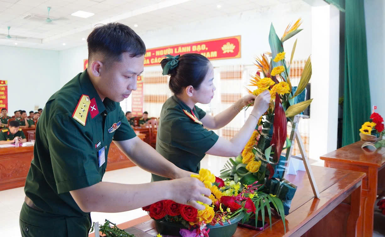 Nâng cao bản lĩnh, kỹ năng cho cán bộ Đoàn và tuyên truyền viên trẻ trong lực lượng vũ trang Quảng Trị