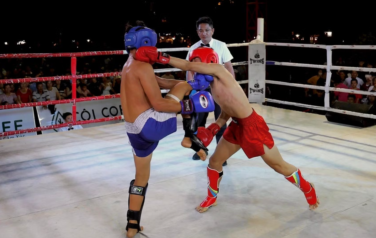 Hàng trăm vận động viên tranh tài tại sự kiện Kickboxing ở Gia Lai