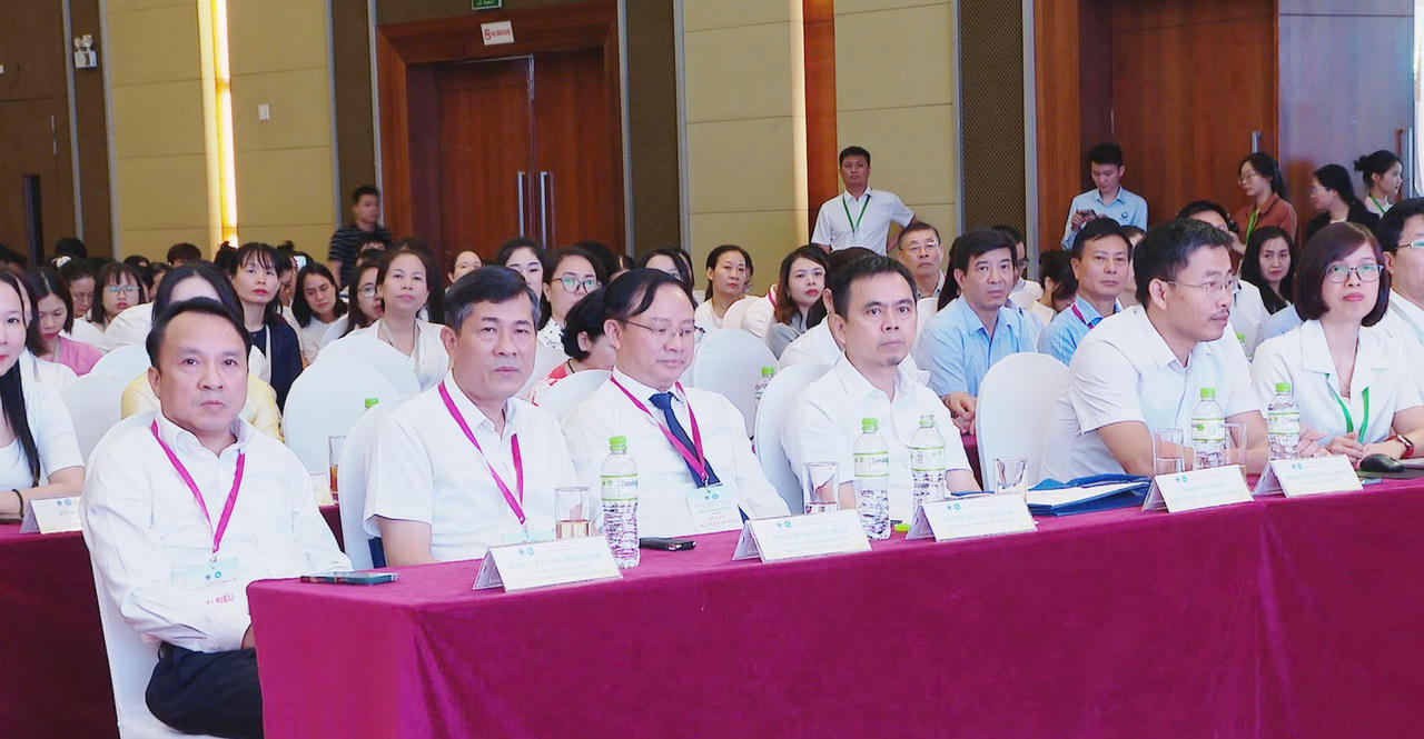 Các đại biểu tham dự tại Hội nghị