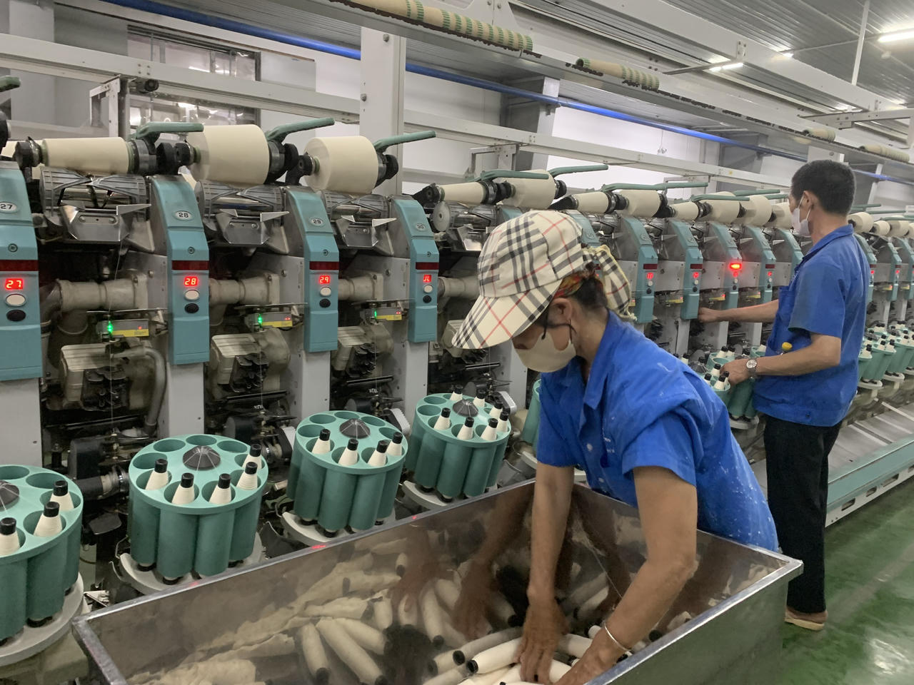 Công nhân Công ty TNHH Một thành viên Dệt 8-3 (Emtexco)&nbsp;