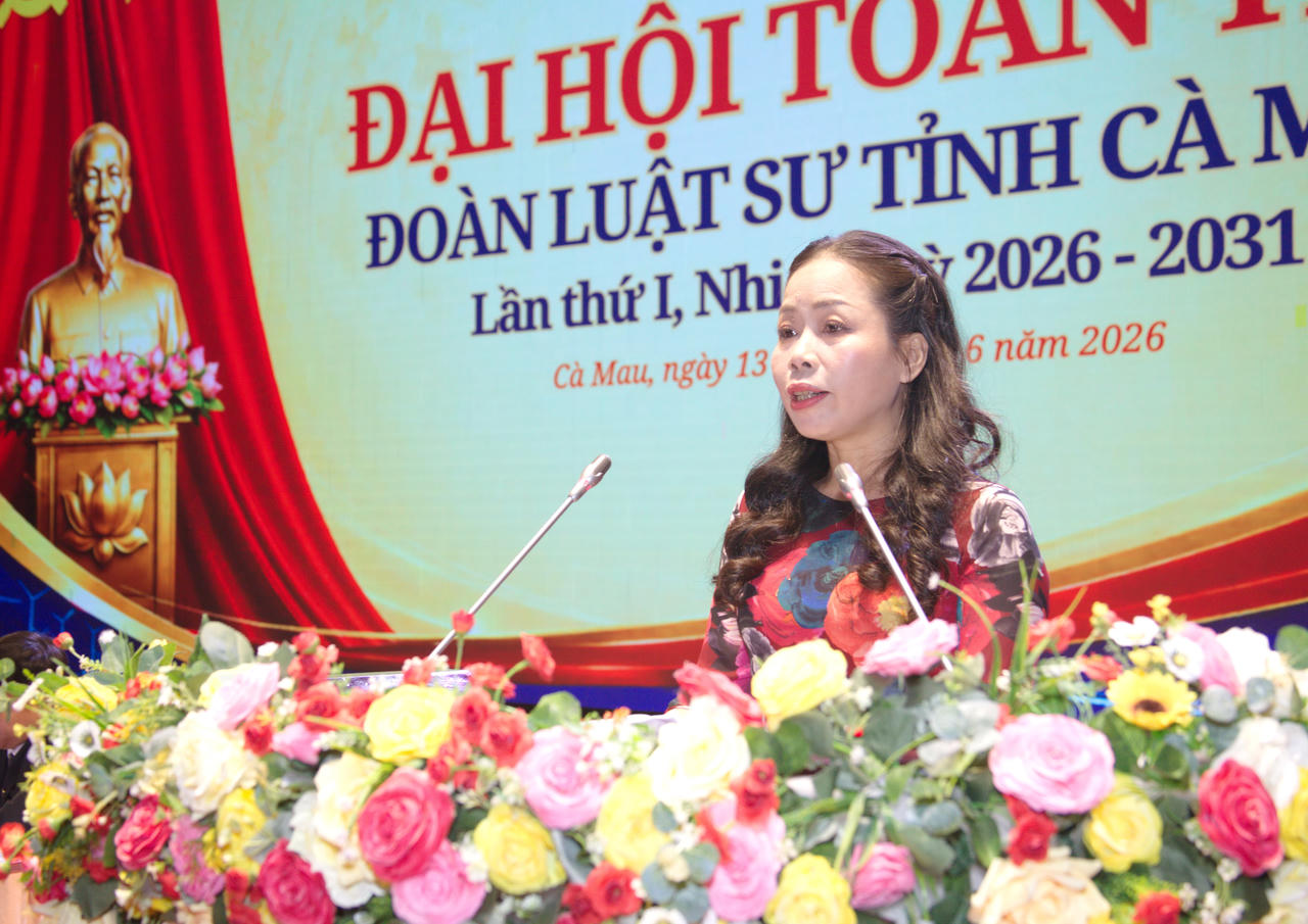 Bà Đặng Kim Hoa – Cục phó Cục Bổ trợ tư pháp (Bộ Tư pháp), phát biểu chỉ đạo Đại hội.