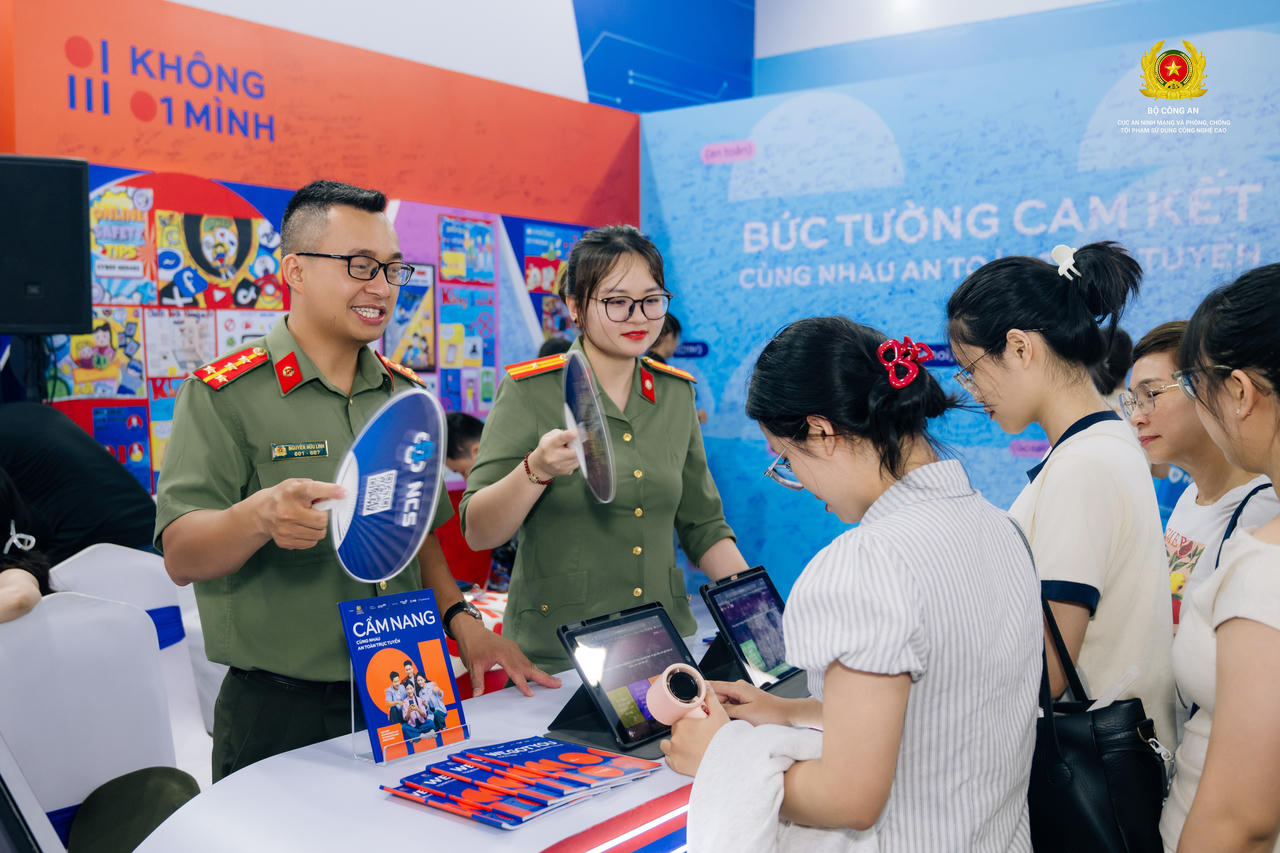 Những dấu ấn đáng nhớ của “Bức tường An ninh mạng” tại Gala nghệ thuật “Tổ quốc bình yên”