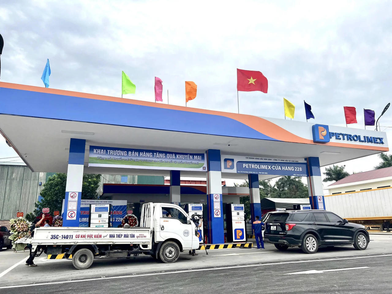 Ninh Bình 'siết' kiểm soát chất lượng xăng sinh học E10