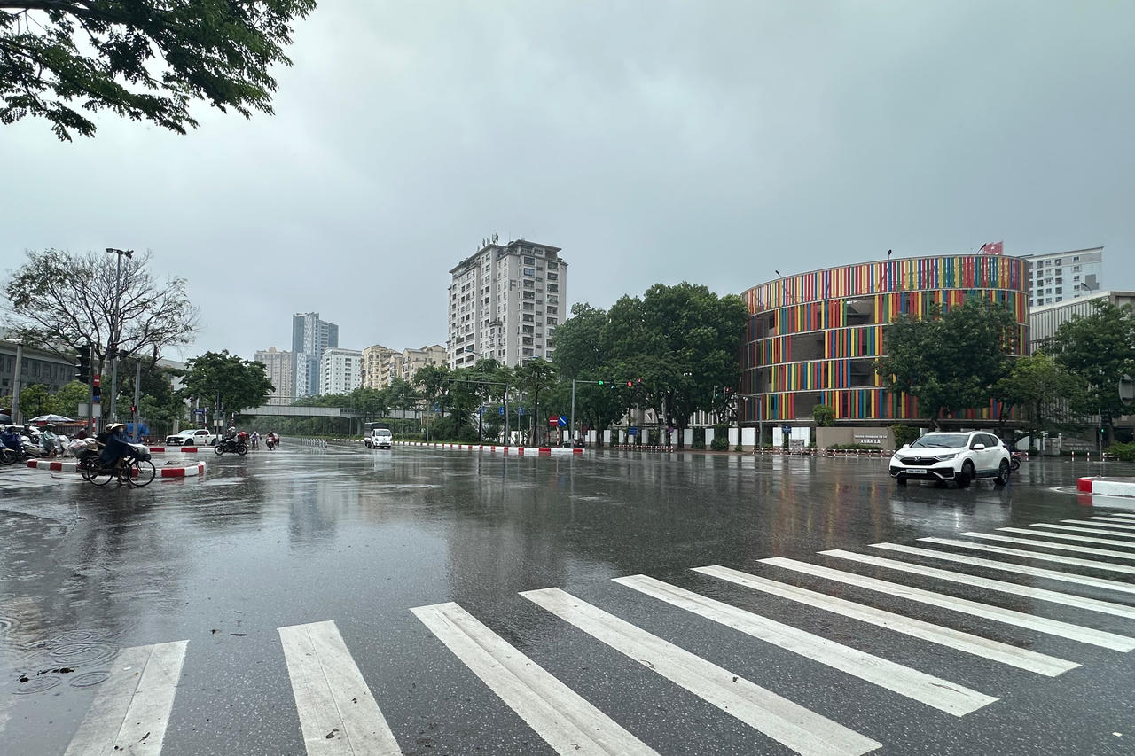 Thời tiết ngày 15/6: Bắc Bộ nơi nắng nóng, nơi mưa dông