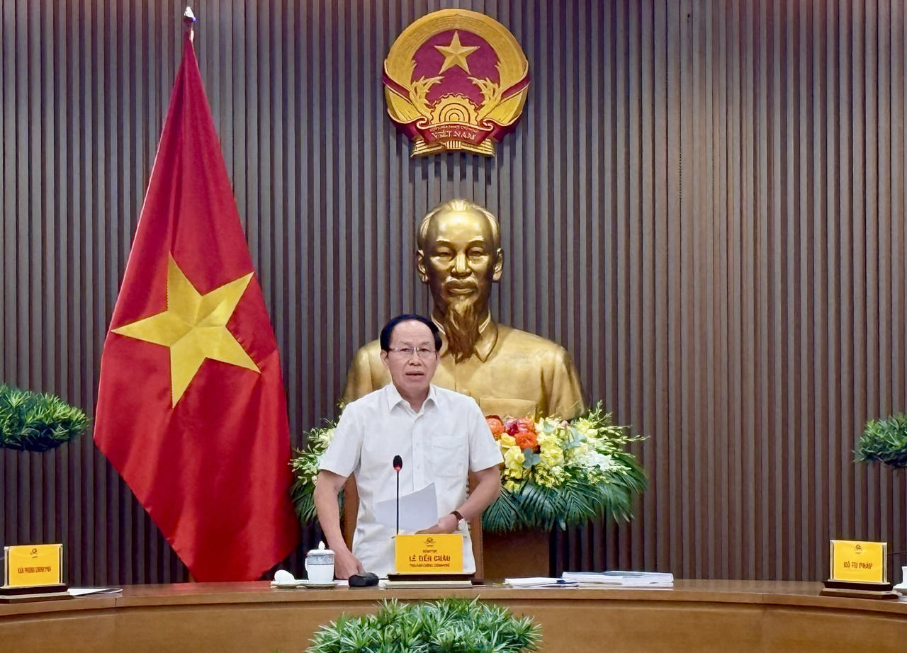 Phó Thủ tướng Lê Tiến Châu chủ trì cuộc họp. 