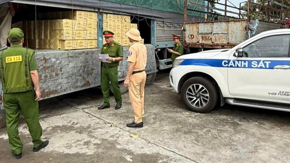 Phát hiện xe chở 400 thùng bia không rõ nguồn gốc